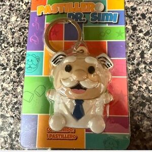 Dr. Simi Keychain / Pastillero